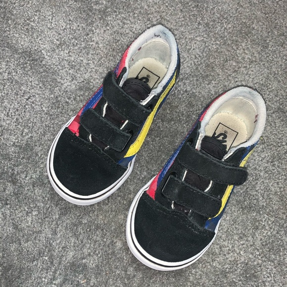 boys black velcro vans